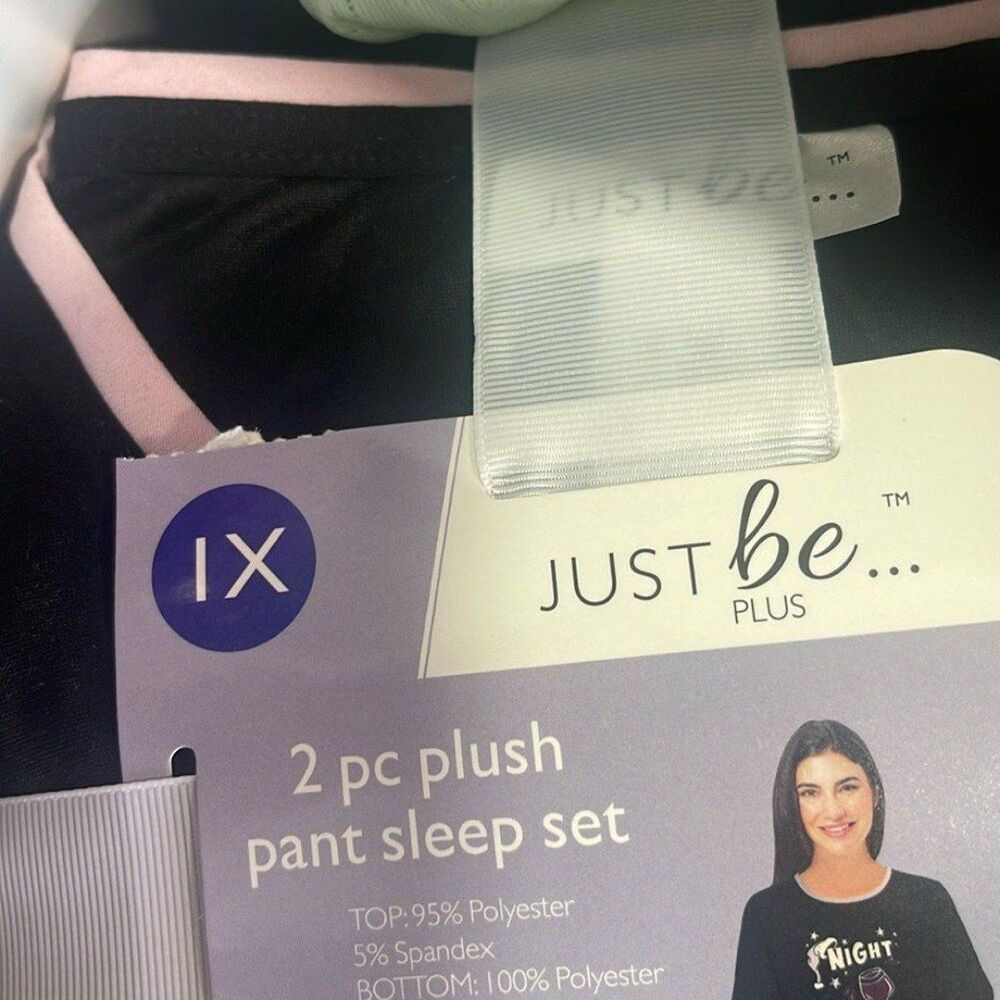 2 Pieces Pajama Set Plush Pants & Long Sleeve Tee 1X PLUS Size NWT